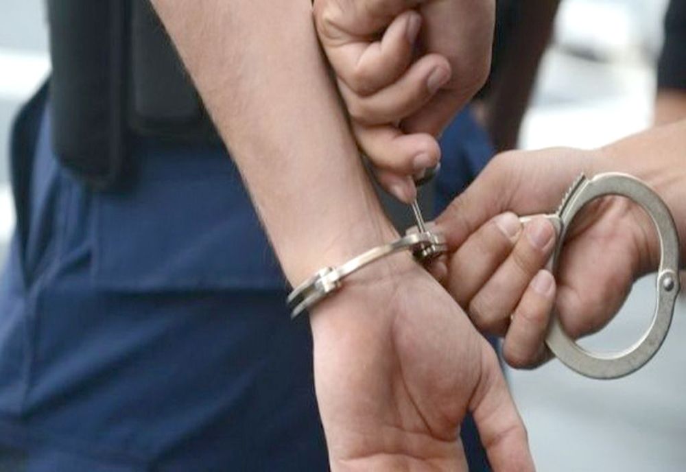 Tineri din Sălaj prinşi după ce au dat mai multe spargeri la cabane de vacanţă din Negreni