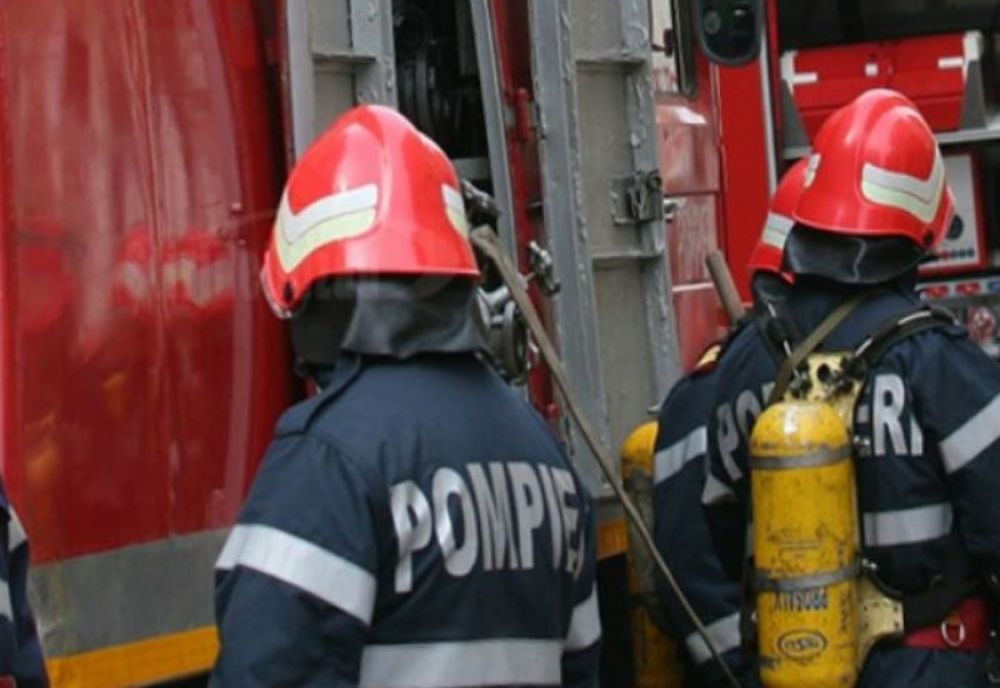 Explozie într-un bloc din Cluj-Napoca! Trei adulți și un copil au ajuns la spital (VIDEO)
