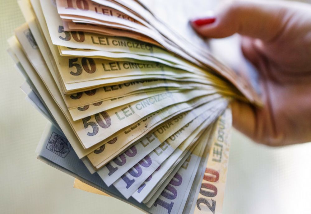 Se măresc salariile cu 10% de la 1 iunie pentru o anumită categorie de români - Cine sunt cei vizați