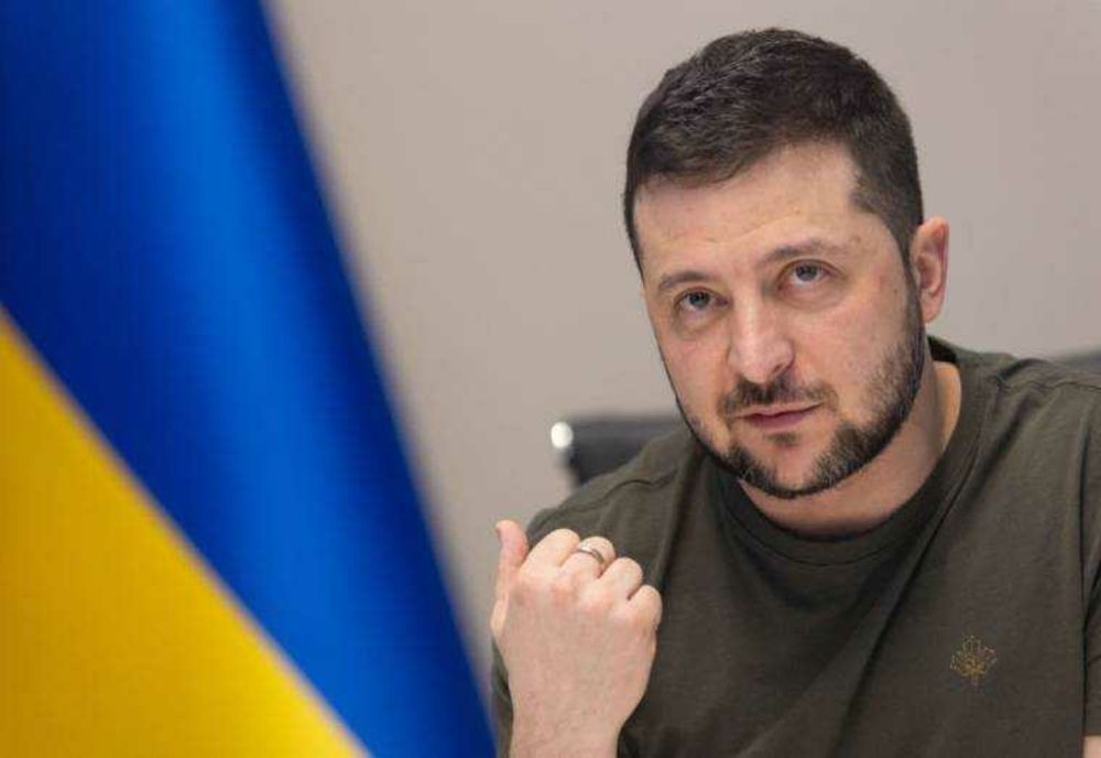 Zelenski a rămas singur înainte de negocierile cu americanii! Omul său de bază a demisionat după ce mascații i-au intrat în casă