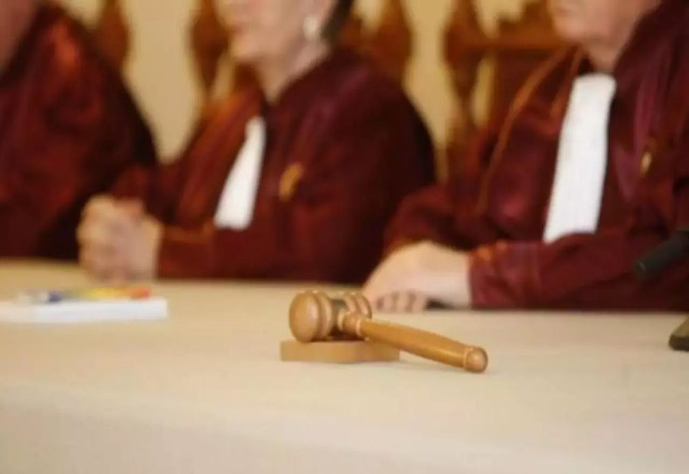 Modificarea Legii CCR, propusă de parlamentari PNL