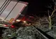 FOTO | Accident în Izvoru Crișului! Soferul unui TIR a ajuns la spital