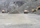 FOTO | Grav accident de muncă în cariera Morlaca! Un bărbat aflat într-un utilaj a fost prins sub un versant