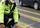 Tânără de 21 de ani lovită pe trecerea de pietoni de o maşină condusă de un poliţist