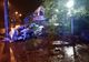 FOTO | Grav accident în Cluj! O maşină a lovit doi stâlpi, iar şoferul a fugit de la faţa locului