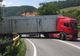 FOTO | Două autoturisme şi un autotren implicate într-un accident în Negreni