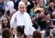 Papa Francisc nu este infectat cu coronavirus