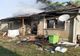 FOTO | Explozie urmată de un incendiu la o casă dintr-un sat clujean! Un bătrân a suferit arsuri 