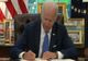 Joe Biden a semnat legea care ajută Ucraina în fața lui Putin. Același act a ajutat URSS împotriva lui Hitler