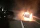 Incendiu pe Autostrada A3! O maşină a fost distrusă de flăcări (FOTO)